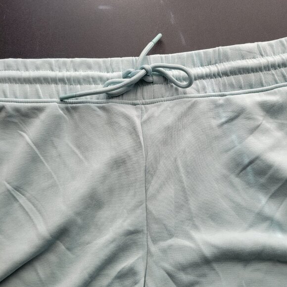 Member's Mark Green Lounge Shorts Women's Relaxed Fit Stretch Pockets NWT - Picture 4 of 4